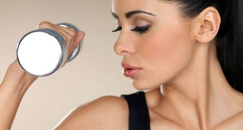 Fortes demandas por maquiagens mais duradouras elevam vendas no varejo dos EUA
